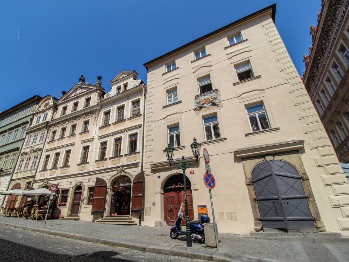 Apartment Nerudova By Interhome Praha Eksteriør bilde