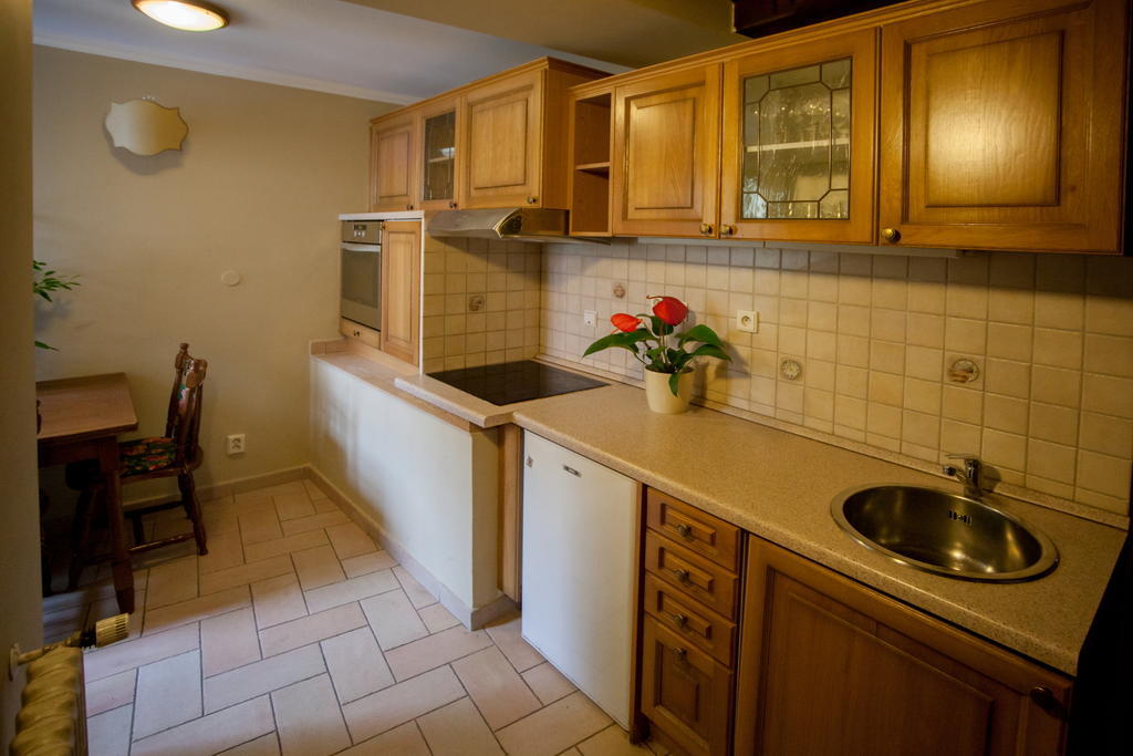 Apartment Nerudova By Interhome Praha Rom bilde