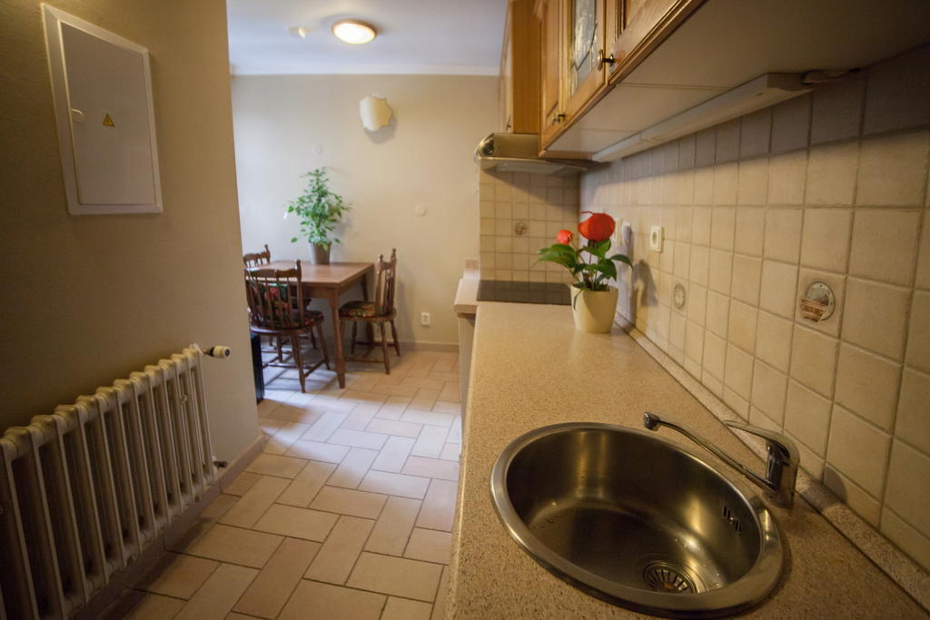 Apartment Nerudova By Interhome Praha Rom bilde
