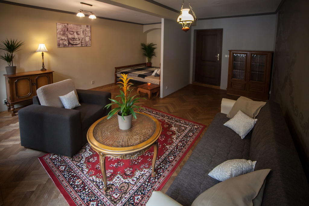 Apartment Nerudova By Interhome Praha Rom bilde